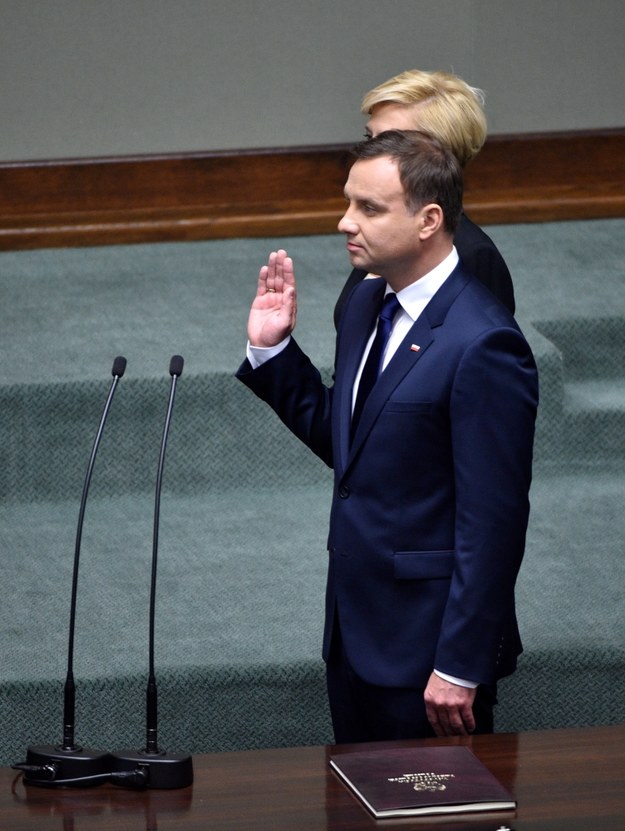 Andrzej Duda złożył przysięgę przed Zgromadzeniem Narodowym i formalnie objął urząd prezydenta /Jacek Turczyk /PAP
