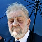 Andrzej Gwiazda otrzyma 400 tys. zł za internowanie w stanie wojennym