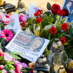 Andrzej Kosmala na grobie Krzysztofa Krawczyka: Krzysiu modlimy się za ciebie