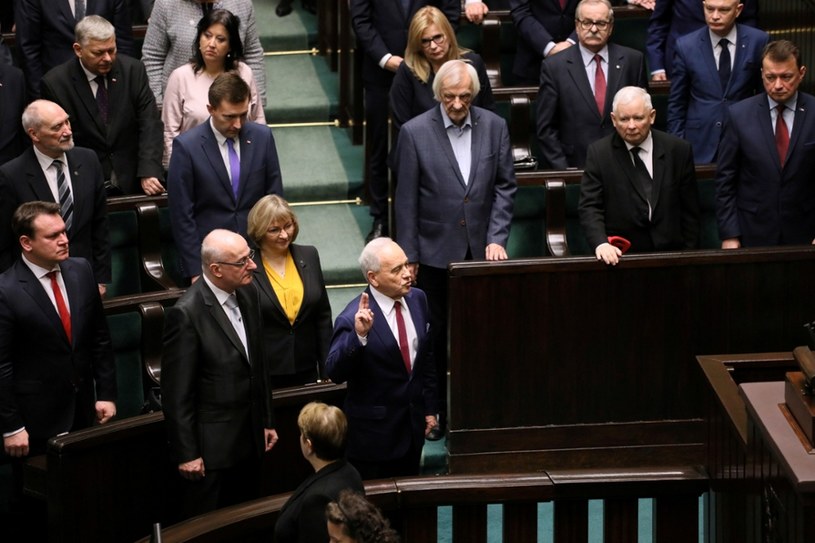 Andrzej Szlachta i Jacek Kurzępa składają ślubowanie / 	Jakub Kamiński    /East News