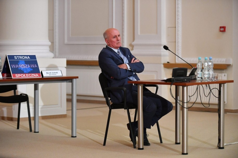 Andrzej Waltz, mąż Hanny Gronkiewicz-Waltz podczas rozprawy Komisji Weryfikacyjnej w sprawie nieruchomości położonej przy ul. Noakowskiego 16 / 	Bartłomiej Zborowski    /PAP