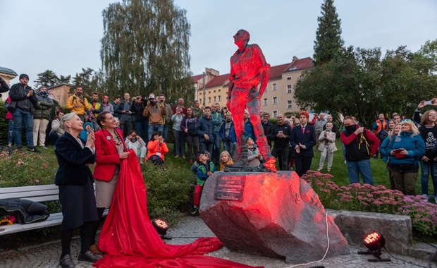 Andrzej Zawada, uroczyste otwarcie pomnika Lidera w Lądku-Zdroju