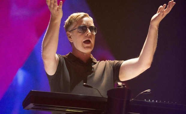 Andy Fletcher: Polscy fani są szaleni. Podróżują z nami, mają biało-czerwone flagi