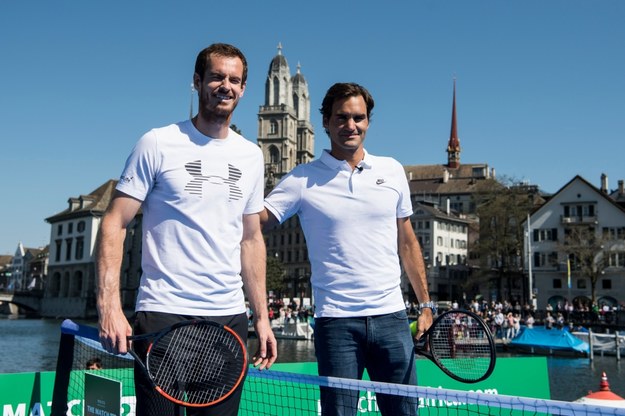 Andy Murray i Roger Federer /GAETAN BALLY    /PAP/EPA