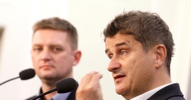 Andzrej Rozenek (L) i Janusz Palikot (P) z Ruchu Palikota. Fot Adam Guz /Reporter