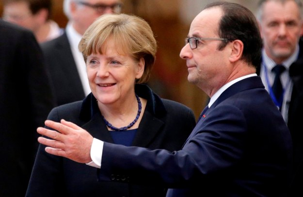 Angela Merkel i Francois Hollande po zakończeniu rozmów w Mińsku /TATYANA ZENKOVICH  /PAP/EPA