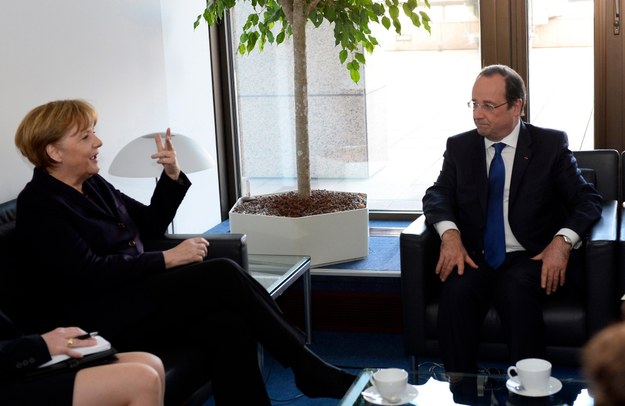 Angela Merkel i Francois Hollande przed szczytem UE w Brukseli /ALAIN JOCARD/POOL /PAP/EPA