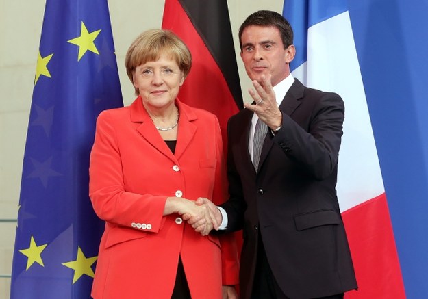 Angela Merkel i Manuel Valls /PAP/EPA/WOLFGANG KUMM   /PAP/EPA