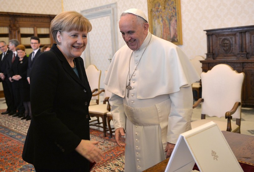 Angela Merkel i papież Franciszek /PAP/EPA