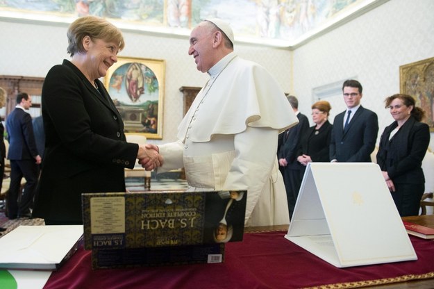 Angela Merkel i papież Franciszek /L'OSSERVATORE ROMANO /PAP/EPA