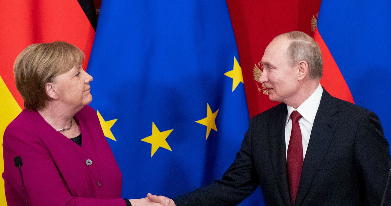 Angela Merkel i Władimir Putin /Pavel Golovkin/ AFP /East News