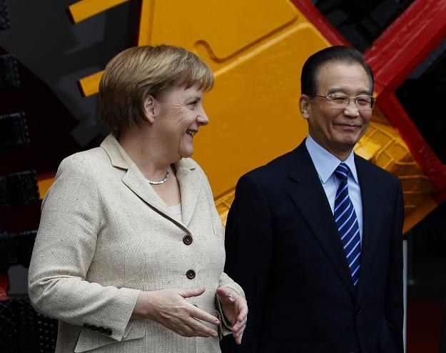 Angela Merkel (L) i premier Chin Wan Jiabao /AFP