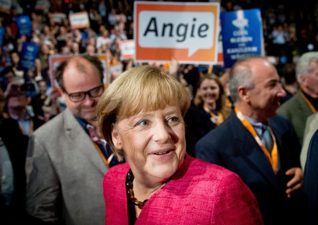 Angela Merkel ma szansę zostać kanclerz Niemiec po raz trzeci /MICHAEL KAPPELER /PAP/EPA