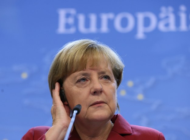 Angela Merkel miała być wśród podsłuchiwanych przez Amerykanów 35 przywódców / OLIVIER HOSLET /PAP/EPA