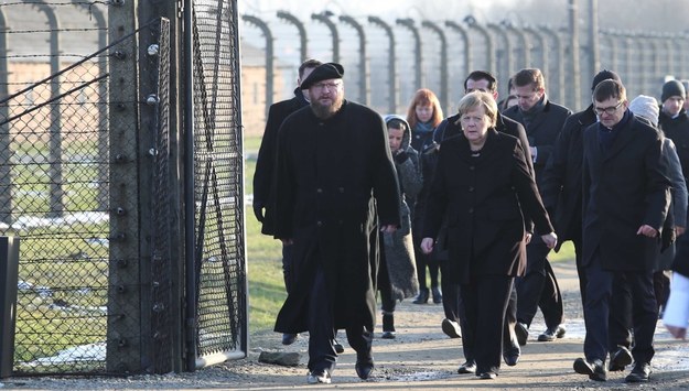 Angela Merkel w Auschwitz / 	Andrzej Grygiel    /PAP