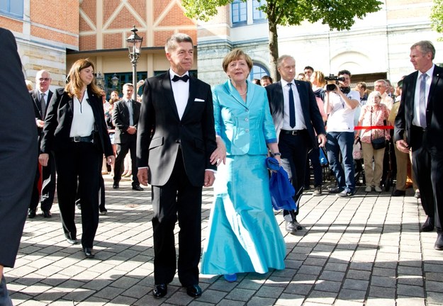 Angela Merkel z mężem Joachimem Sauerem /Tobias Hase /PAP/EPA