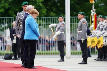Angela Merkel znów dostała ataku drgawek