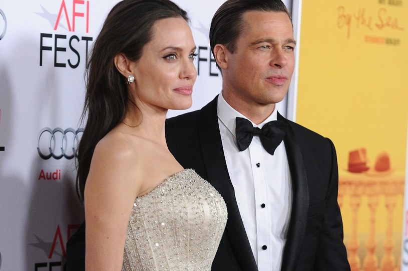 Angelina Jolie i Brad Pitt /Jason LaVeris /Getty Images
