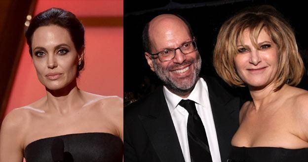 Angelina Jolie (L) oraz Scott Rudin i Amy Pascal /Getty Images