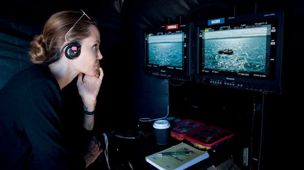 Angelina Jolie na planie filmu "Unbroken". /materiały dystrybutora