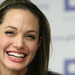 Angelina Jolie rozpieszcza Pitta