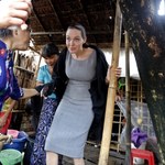 Angelina Jolie: Syryjczycy uciekają przed bombami beczkowymi i bronią chemiczną