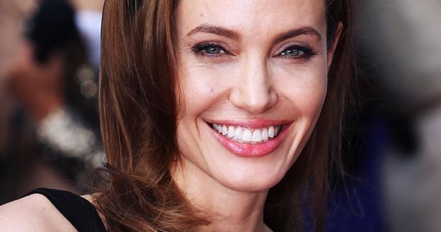 Angelina Jolie to gwarancja sukcesu, dlatego producenci nie żałują pieniędzy na aktorską gażę. /Getty Images/Flash Press Media