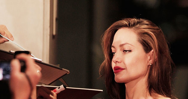 Angelina Jolie to gwiazda światowego formatu, ale prywatnie jest bardzo ciepłą osobą. &nbsp; /Adam Pretty /Getty Images/Flash Press Media