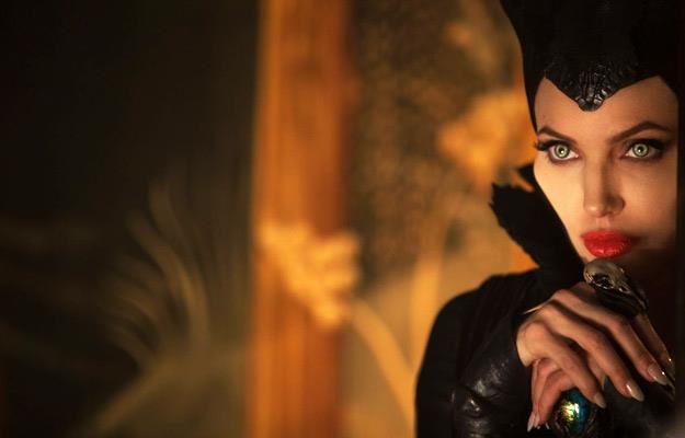 Angelina Jolie w filmie "Czarownica" /materiały prasowe
