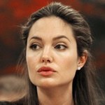 Angelina Jolie w twoim lustrze