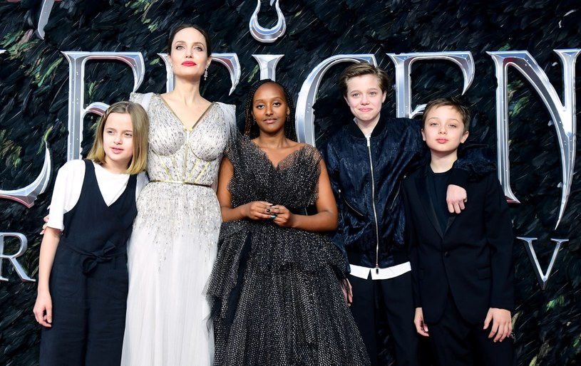 Angelina Jolie z dziećmi /Ian West /Getty Images