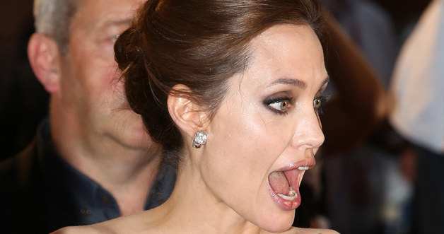 Angelina Jolie /Ken Ishii /Getty Images