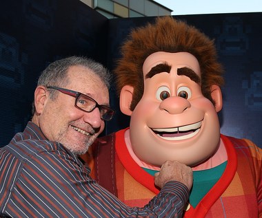 Anglojęzyczna widownia mogła też usłyszeć głos Eda O'Neilla w popularnych produkcjach wytwórni Disney/Pixar. W animacji "Ralph Demolka" aktor wcielił się w postać pana Litwaka, z kolei w "Gdzie jest Dory?" jego głosem mówiła ośmiornica Hank. W gościnnych rolach usłyszeliśmy go także w telewizyjnych produkcjach "Pingwiny z Madagaskaru" i "Family Guy". 