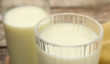 Ani owsiane, ani sojowe. To mleko nie ma laktozy i pomaga w odchudzaniu, do kawy idealne