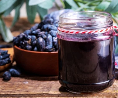 Ani porzeczkowy, ani winogronowy. Pij ten mniej znany sok, by oczyścić organizm, chronić serce i wzrok