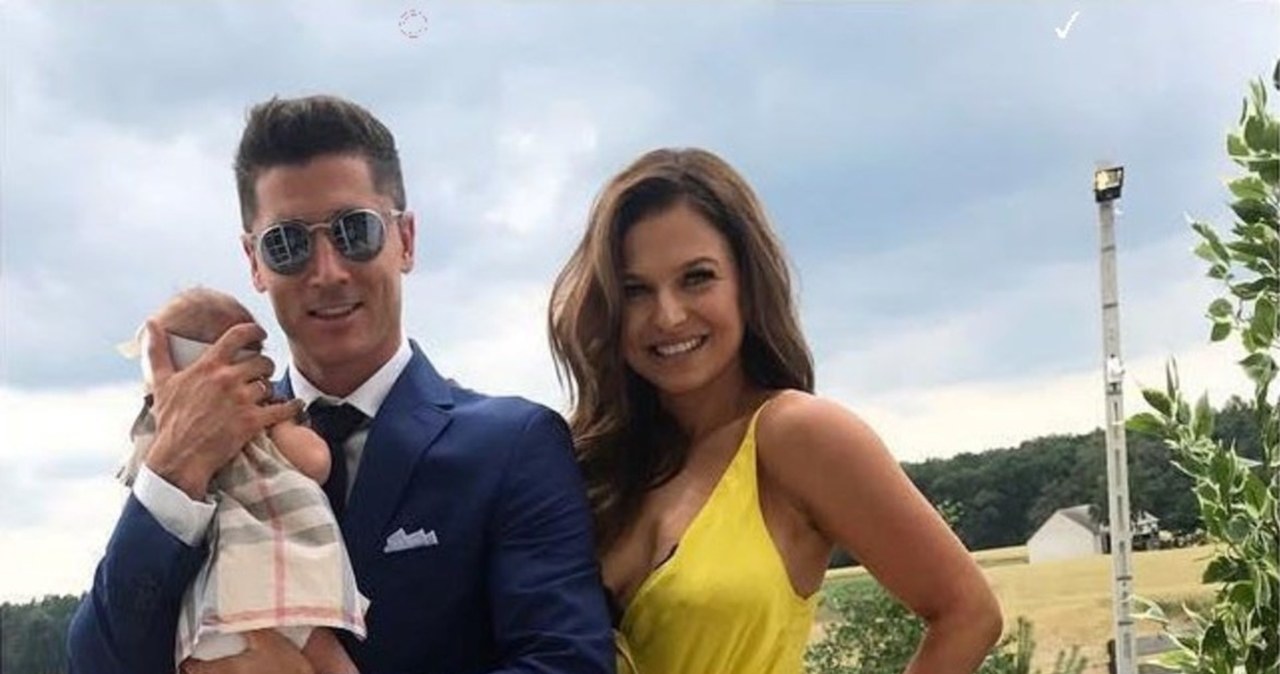 Ania i Robert Lewandowscy zakochali się w małej Klarze! /East News