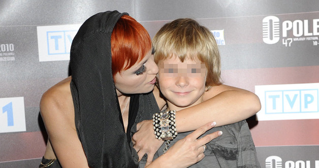Ania Wyszkoni z synem (2010 r.) /- /MWMedia