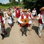 Aniołowo: Ruchańce, parzybrody i jedyna taka wieś w kraju