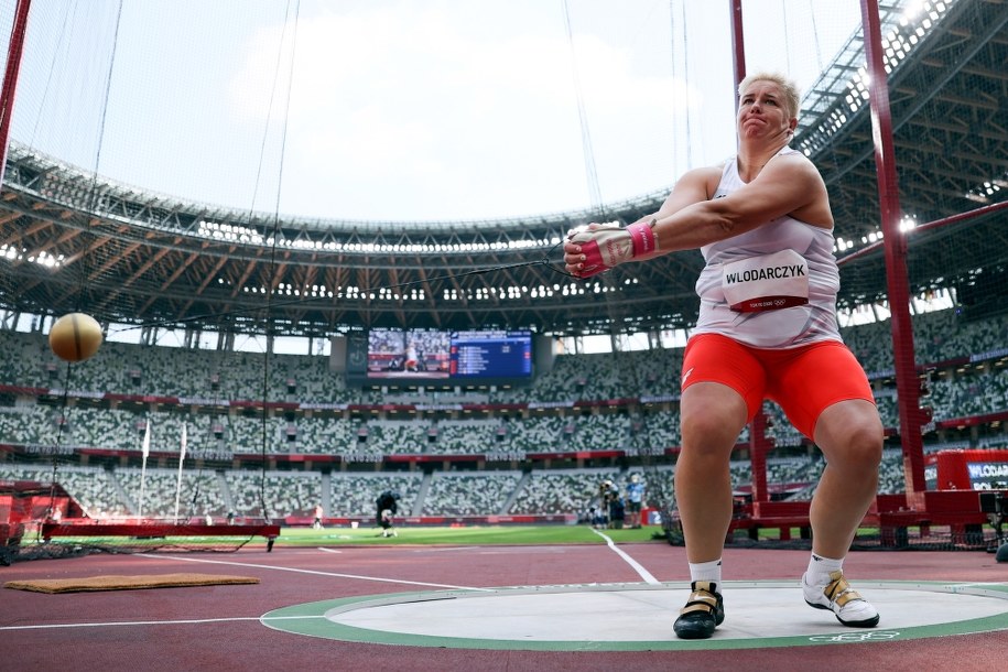 Anita Włodarczyk podczas eliminacji konkursu rzutu młotem / 	Leszek Szymański    /PAP