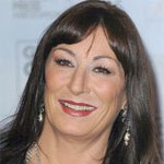 Anjelica Huston w "Material Girls"
