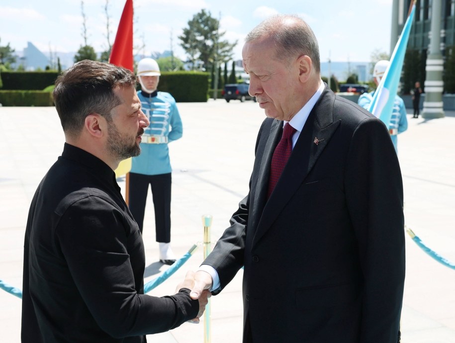 Ankara: Rozpoczęło się spotkanie Erdogana z Zełenskim. Tematem m.in. rozmowy z Kremlem /TURKISH PRESIDENTIAL PRESS OFFICE HANDOUT HANDOUT /PAP