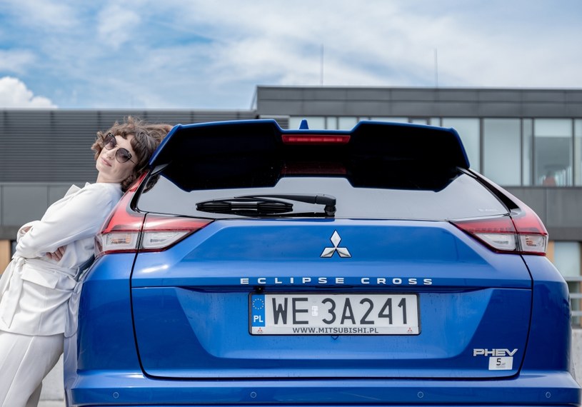 Anna Cieślak i jej Mitsubishi Eclipse Cross PHEV /Informacja prasowa