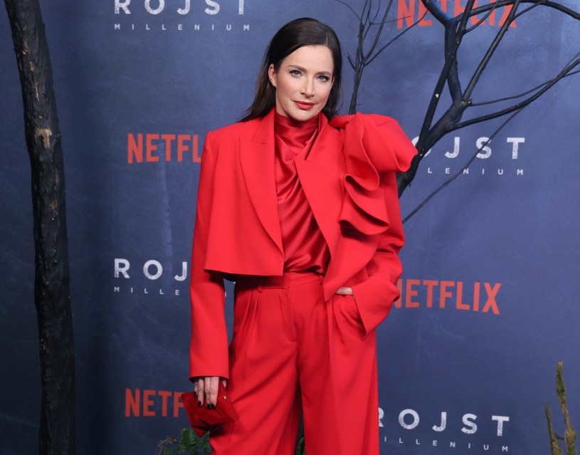Anna Dereszowska postawiła na kolor. Mocna stylizacja 