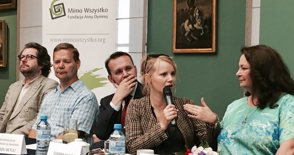 Anna Dymna, Joanna Kulig, Grzegorz Turnau podczas konferencji Festiwalu Zaczarowanej Piosenki /Styl.pl