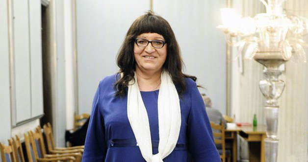 Anna Grodzka dba o to, by zawsze wyglądać kobieco. /Piotr Blawicki /East News