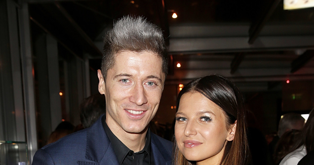 Anna i Robert Lewandowscy na imprezie /Dominik Bindl / Stringer /Getty Images