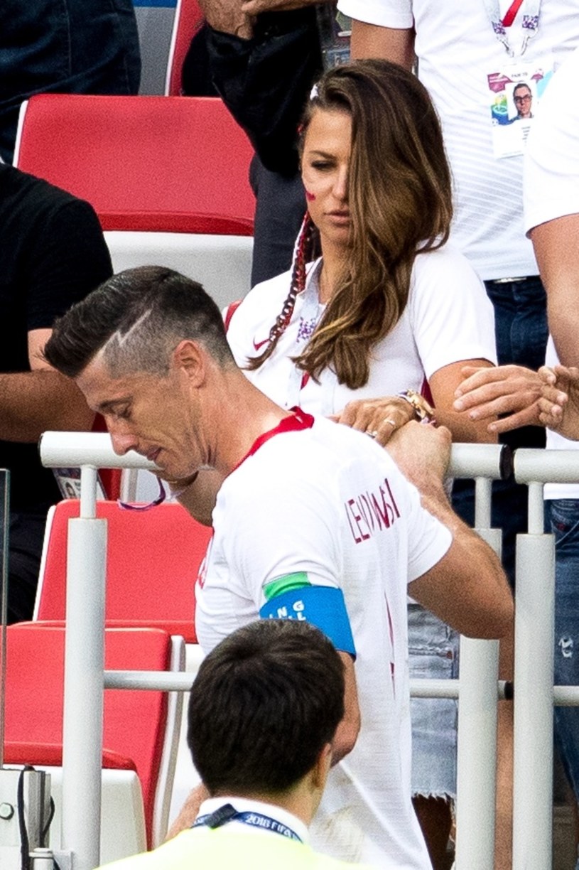 Anna i Robert Lewandowscy po meczu Polska-Senegal /Andrzej Iwańczuk /Reporter