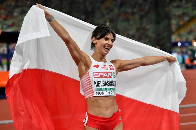 Anna Kiełbasińska zdobyła medal mistrzostw Europy w biegu na 400 m /Adam Warżawa /PAP