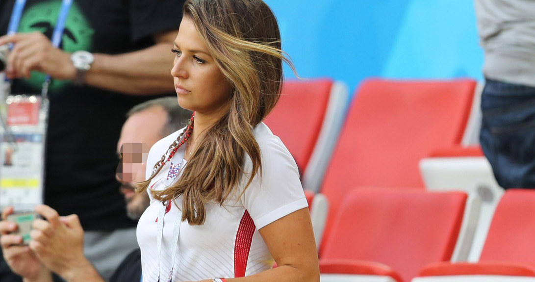 Anna Lewandowska na meczu Polska-Senegal /Pierre Teyssot / Splash News /East News