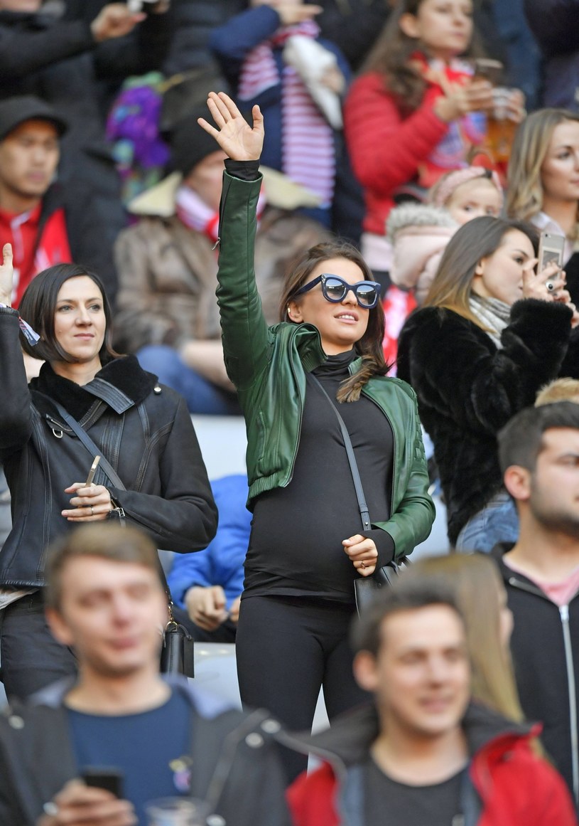 Anna Lewandowska nawet w końcowym etapie ciąży pozostaje bardzo aktywna i do tego namawia też swoje fanki /imago sportfotodienst /East News